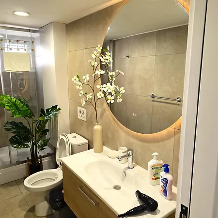Centrally Located Apartment With Hotel-Style Privileges Famagusta  Exterior photo
